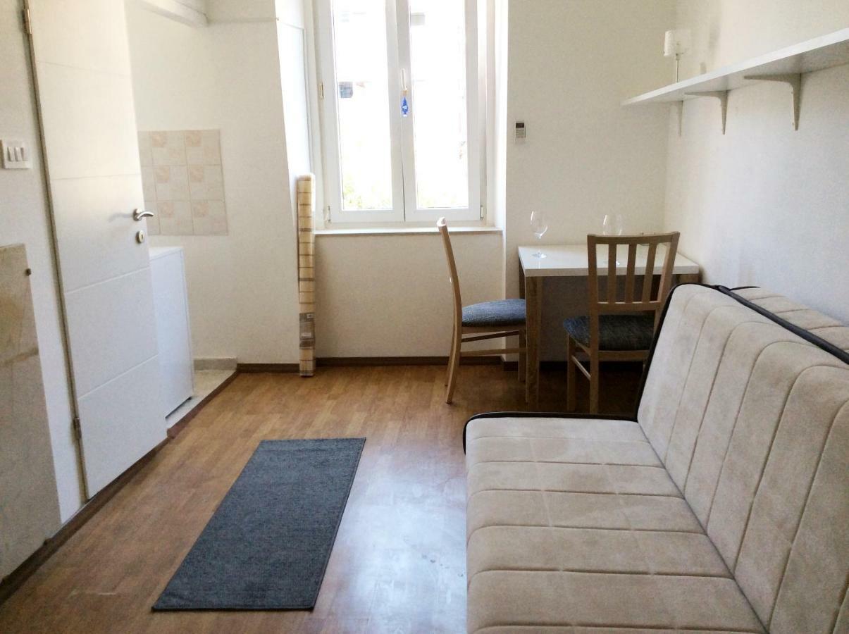 Studio Apartman Klara Appartement Rijeka Buitenkant foto