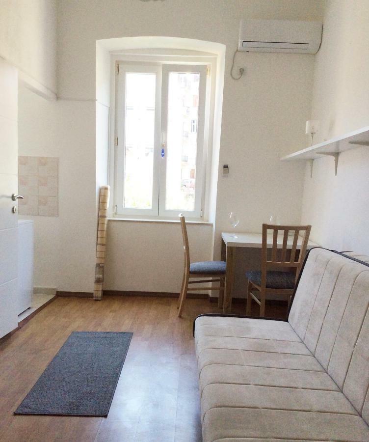 Studio Apartman Klara Appartement Rijeka Buitenkant foto